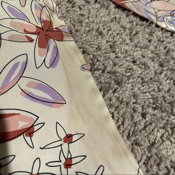 Louis Vuitton Fleurs Bandeau SOLD - Picture 7 of 9